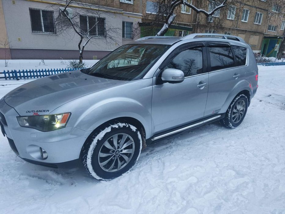 Mitsubishi Outlander Xl