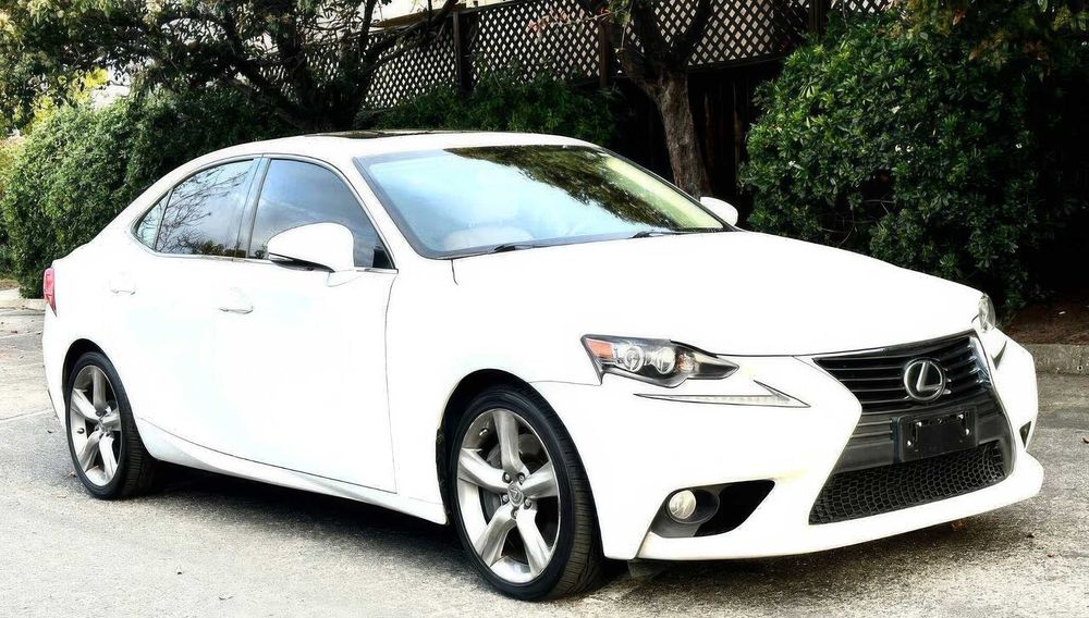 Lexus IS 350      2015