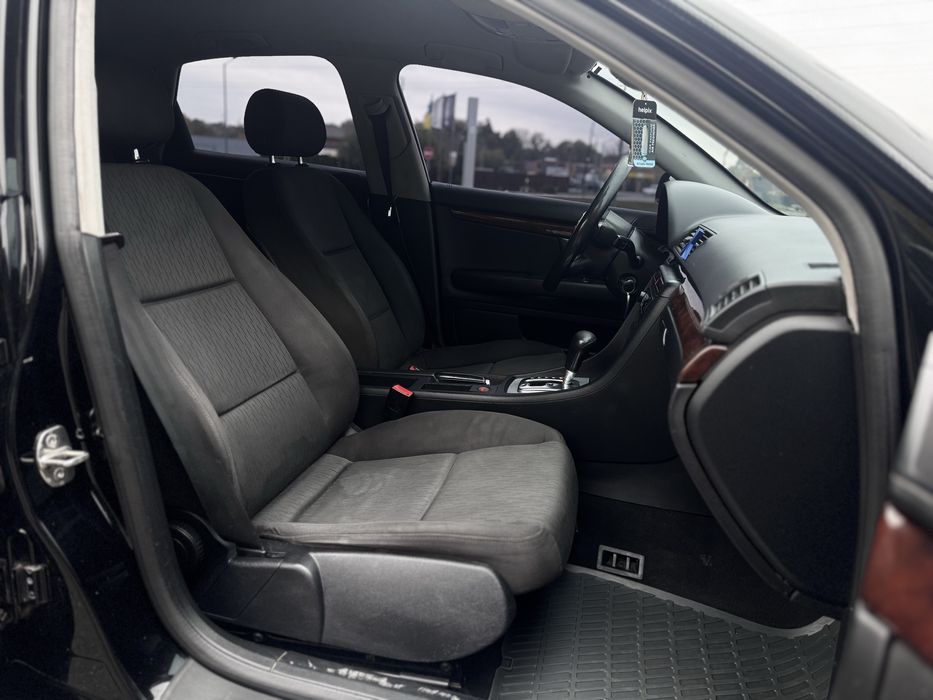 Audi А4 B7 1.8 Турбо Бензин , 2005 года