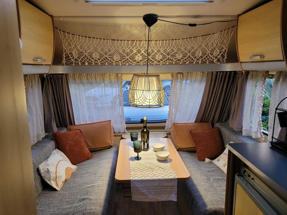 Wynajem przyczepy kempingowej z mooverem