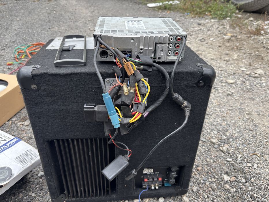 Магнитола Alpine CDA-9883R + BT