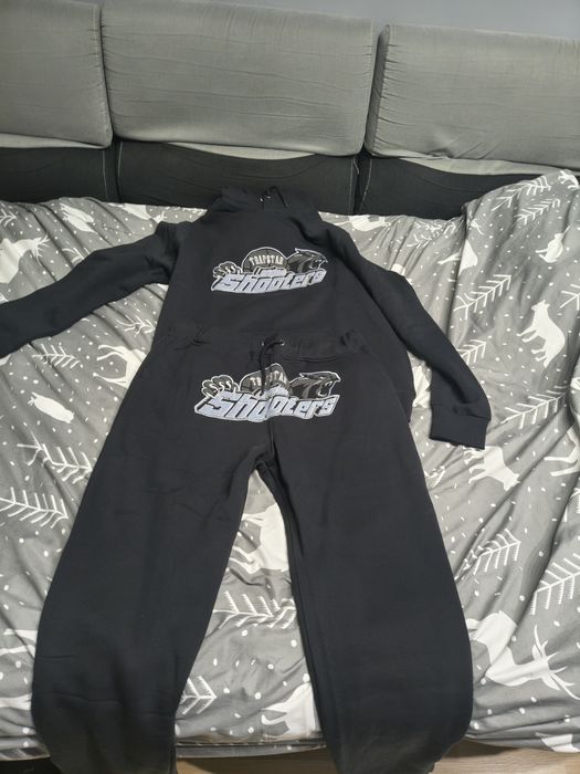 Czarny dres TRAPSTAR