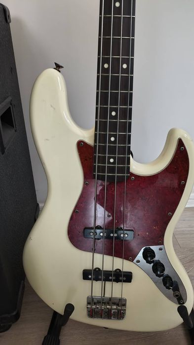 Fender gitara i Laney BC 250