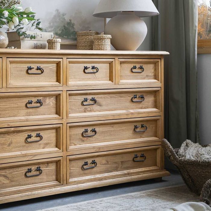 sosnowa komoda woskowana do sypialni od producenta