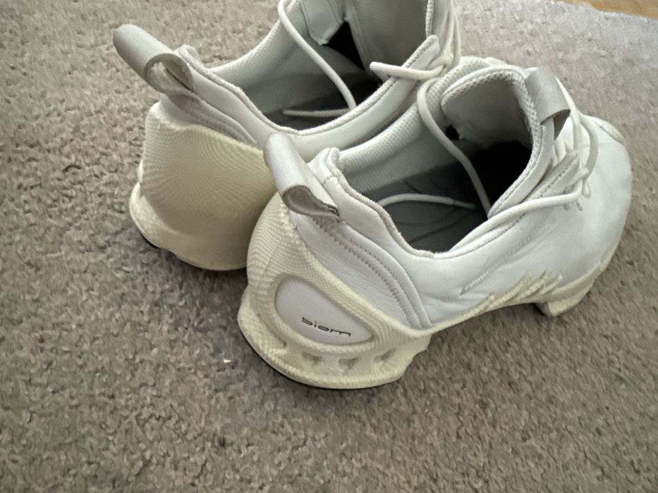 Buty sportowe skórzane Ecco rozmiar 41/27.5