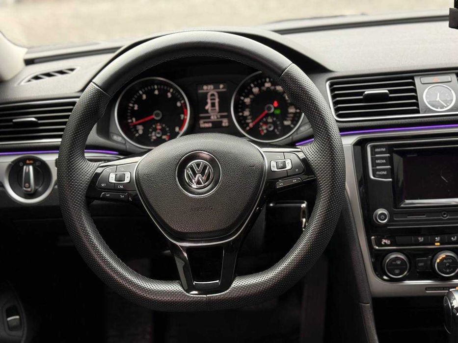 Volkswagen Passat 2015 рік