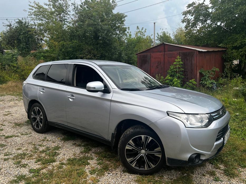 Mitsubishi outlander