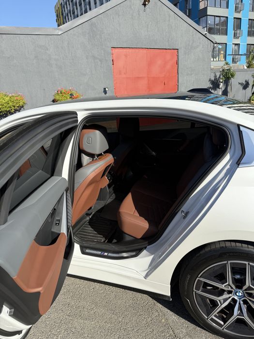 BMW i5 L 35 eDrive 2024