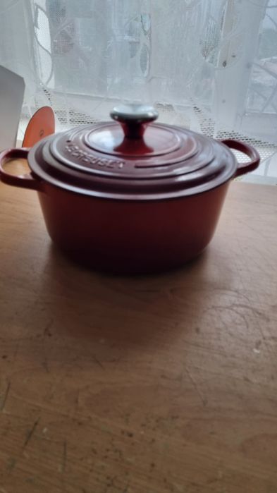Garnek żeliwny emaliowany LE CREUSET 4.2 L.