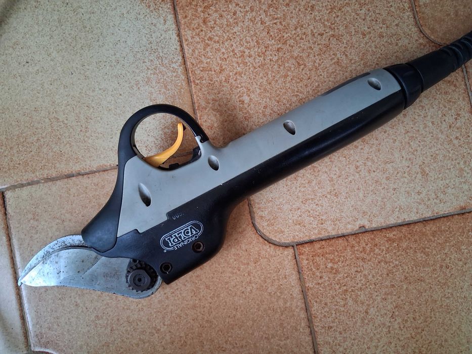 Tesoura elétrica 3 dias de bateria