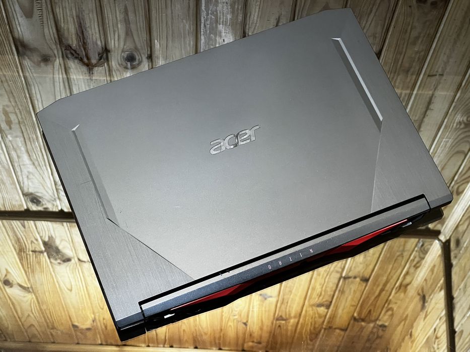 Acer Nitro 5, RTX2060, 144hz, I9 9980hk