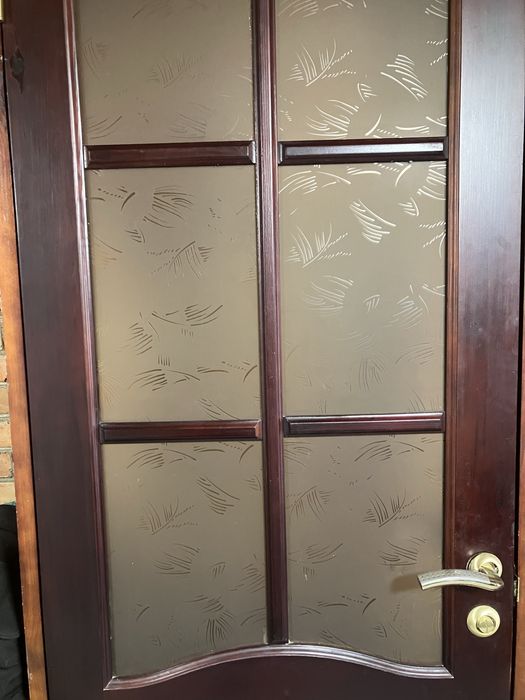 Міжкімнатні деревяні двері