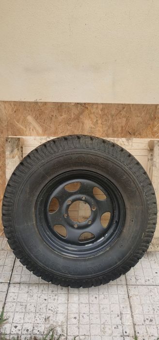 Jante e pneu pajero TT