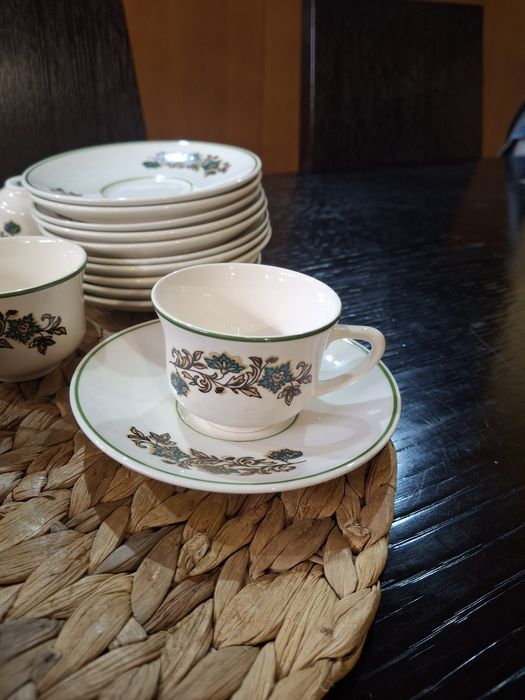 Elegantíssimo Conjunto Sacavém 24 Peças - Padrão Floral Verde
