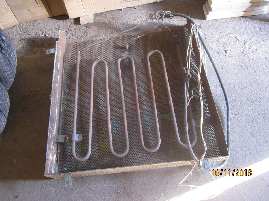 Обогреватель теновый.60см х 60см.1.5кВт 220вольт