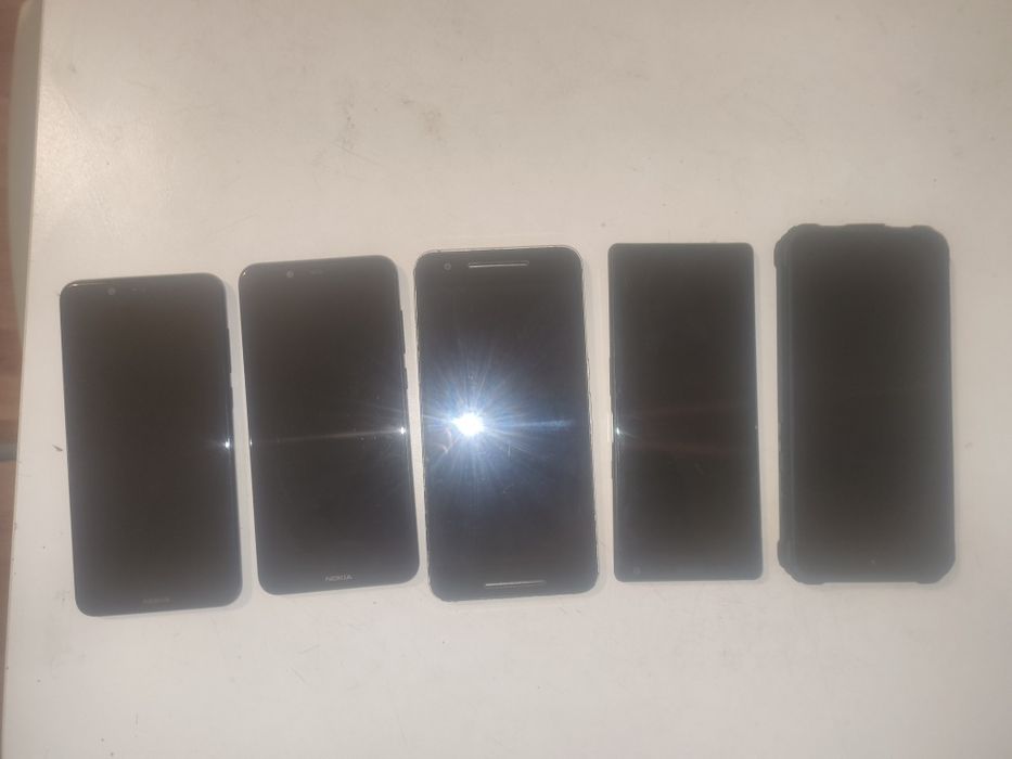 Zestaw 5 telefonow