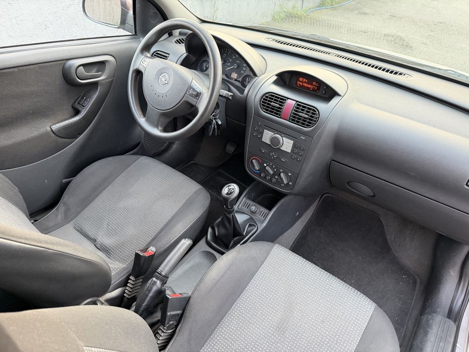 Opel corsa C 1.3cdti van