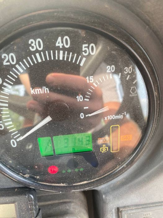 Продам трактор и прицем