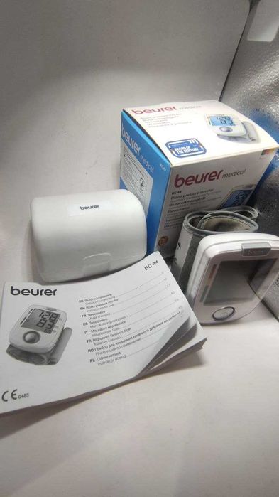 Тонометр автоматичний на запястя Beurer BC44