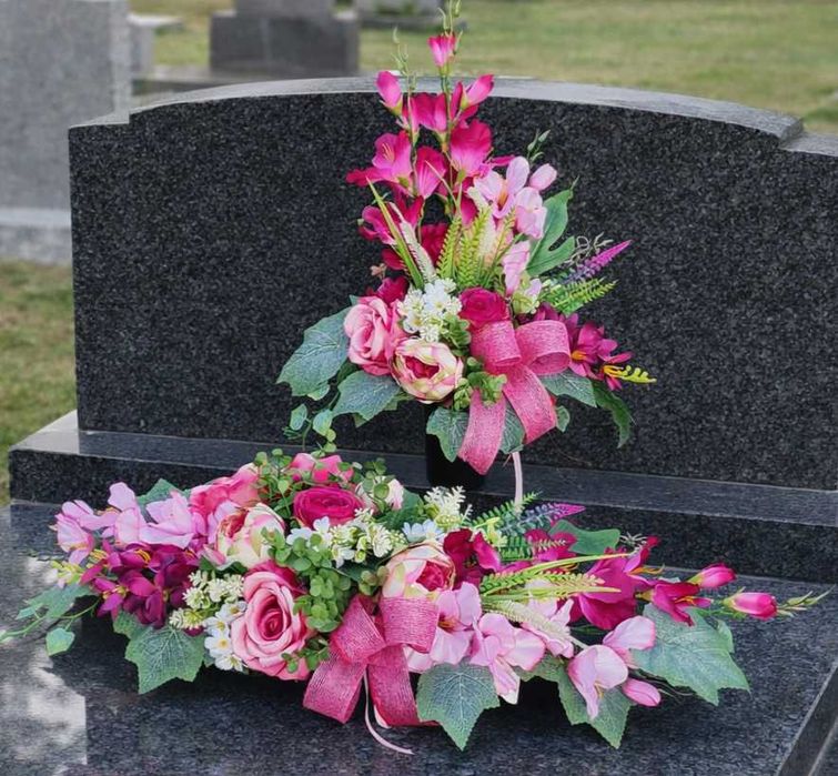 Komplet kompozycji kwiatowych na grób stroik wkład do wazonu WG291