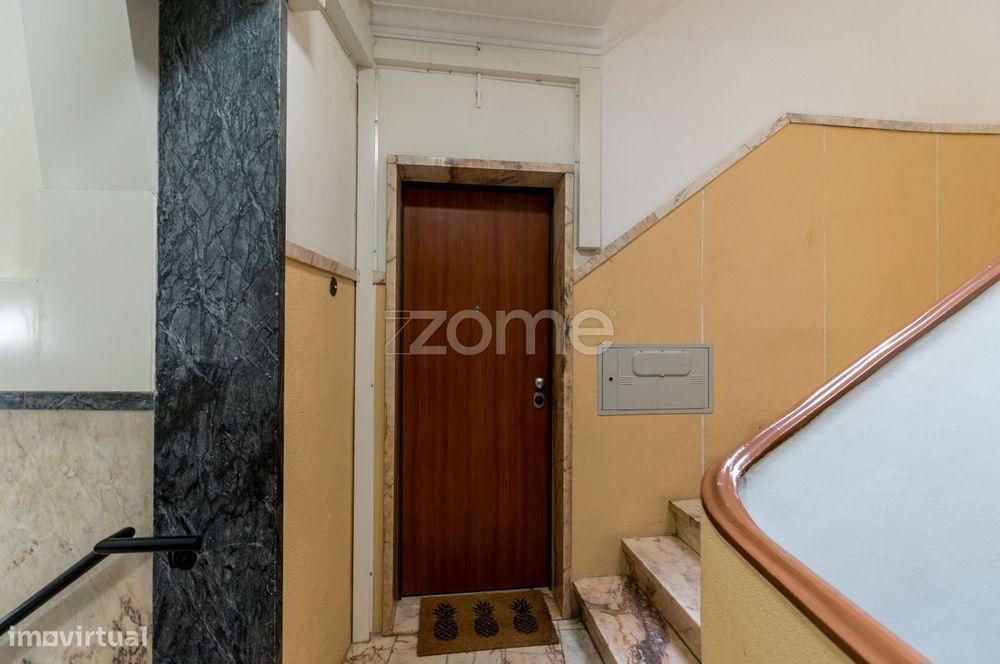 T2 Renovado | Buraca | Pronto a Habitar