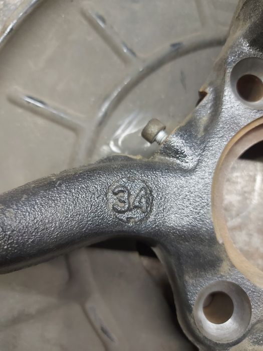 Поворотный кулак vw