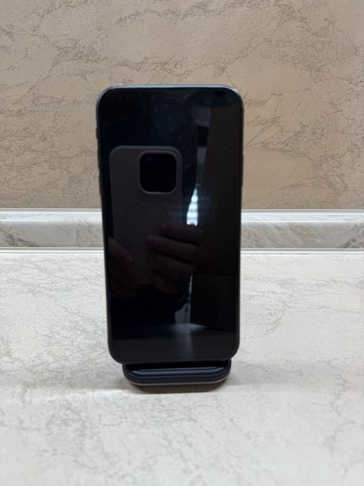 Телефон Iphone Xr