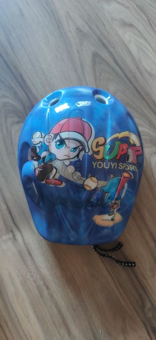 Kask na rower hulajnogę