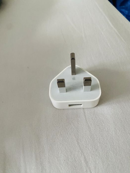 Genuine Apple USB Adaptor A1299