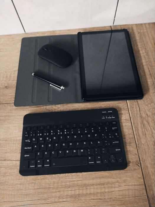 Планшет. 10.1-дюймовий 6 (3+3) RAM. 128 ГБ пам'яті. Сім карта!