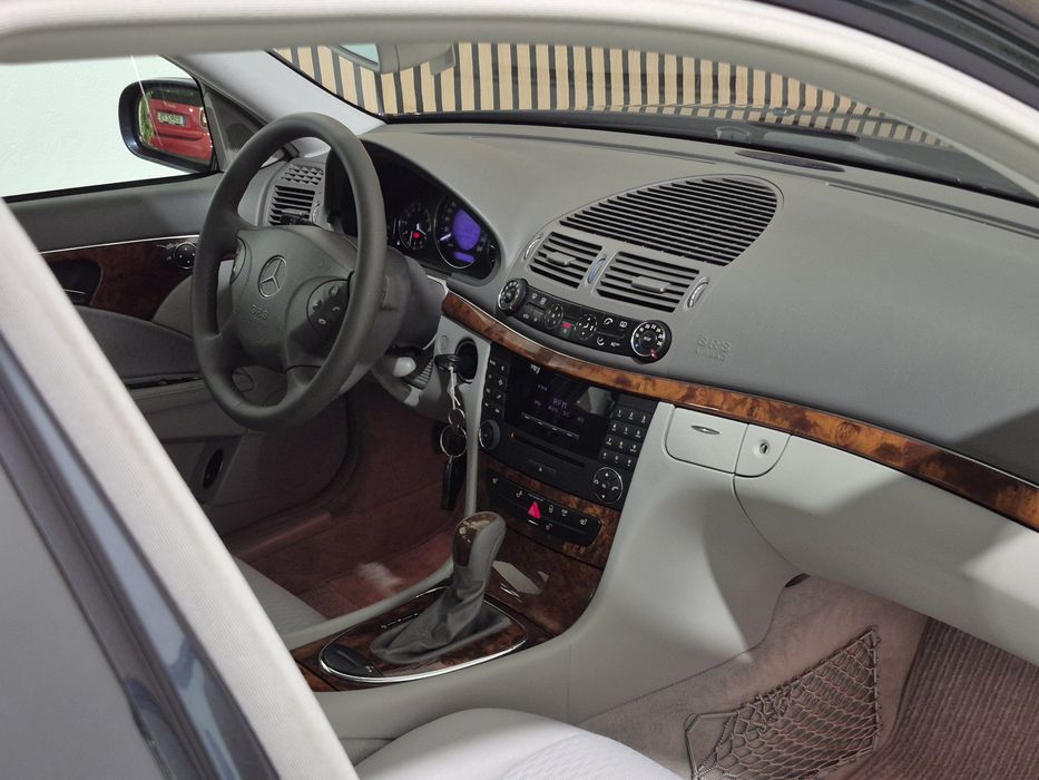 Mercedes E220 CDI - 80.000KM - AUTO | NACIONAL | ELEGANCE