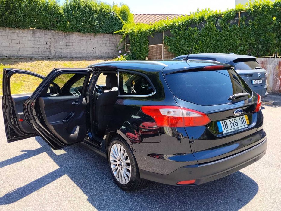 Vendo Ford Focus SW 1.6 gasóleo