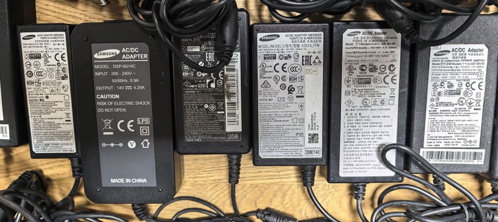 Блоки живлення Samsung 14V