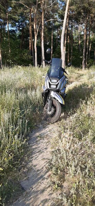 Економний Потужний 3000w  SokMoto ADV LITHIUM 72V 45ah Вартість 100 км пробігу 22 грн
