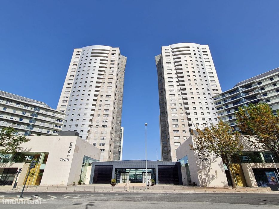 Twin Towers, Campolide