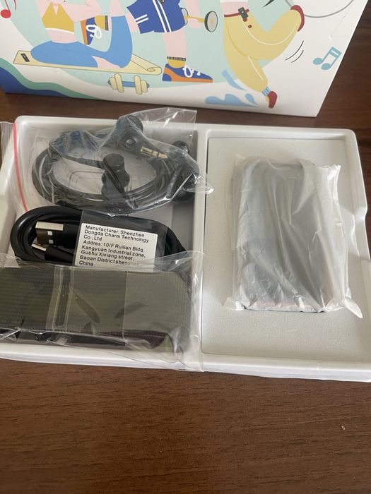 Плеєр AGPTEK M2PL: Твій ідеальний ритм для спорту та драйву