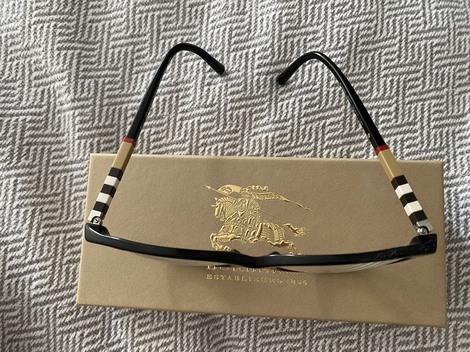 Okulary / oprawki - damskie Burberry jak nowe czarne kratka