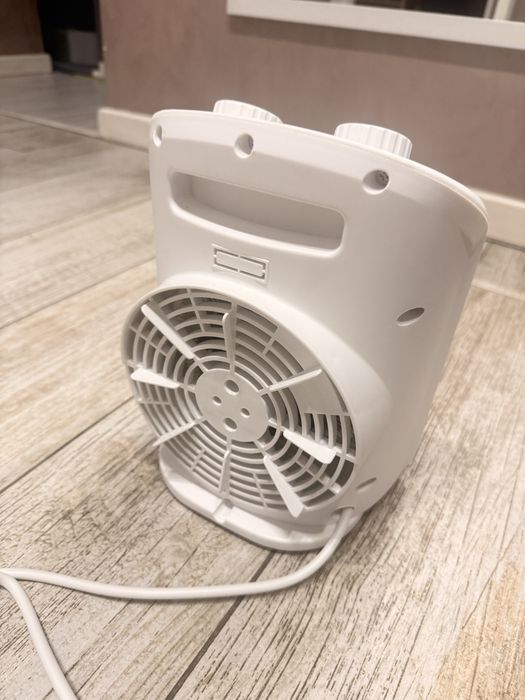 Термовентилятор GRUNHELM FH-37 (1000/2000Вт, 220B)