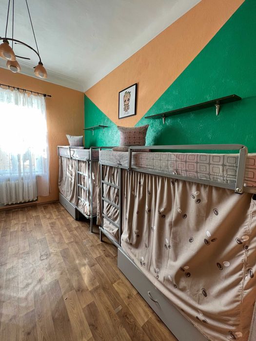 Хостел - метро Площа Українських Героїв 5 хв | Без відкл/Гаряча вода!