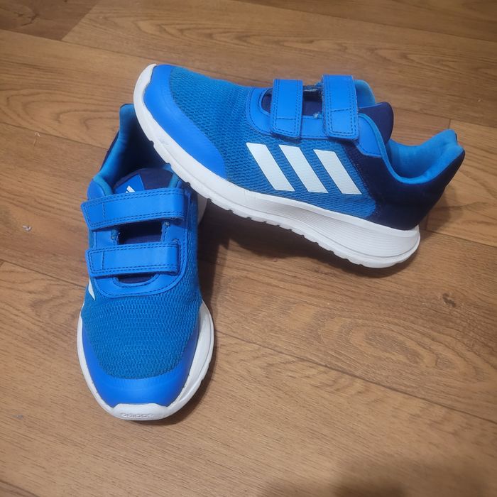 Кросівки Adidas p.34: 430 грн. - Дитяче взуття Миколаїв на Olx