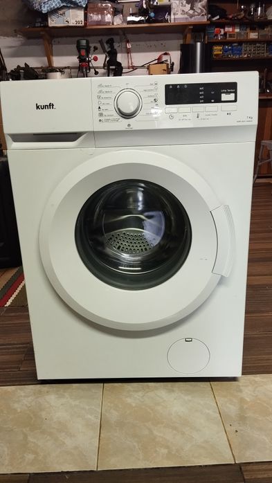 Maquina lavar roupa com pouco uso