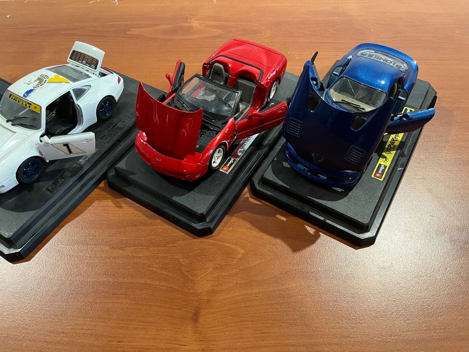 Burago 1:24 viper Corvette porsche