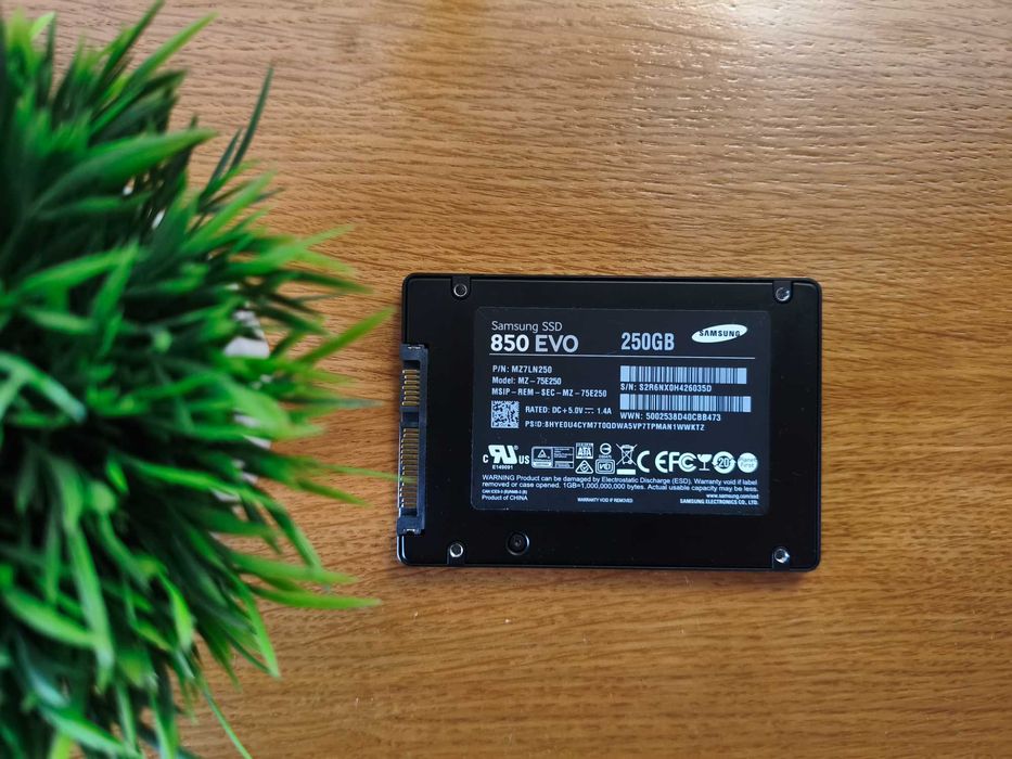 Samsung 850 EVO 250GB (Novo | 0h de uso)