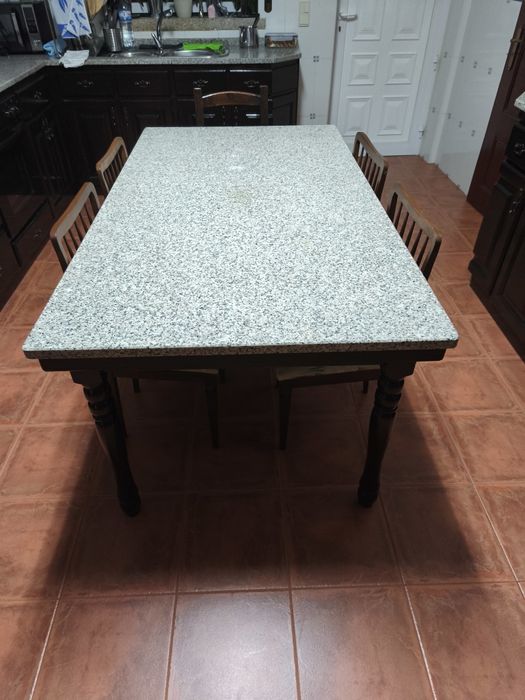 Mesa madeira maciça com pedra mármore