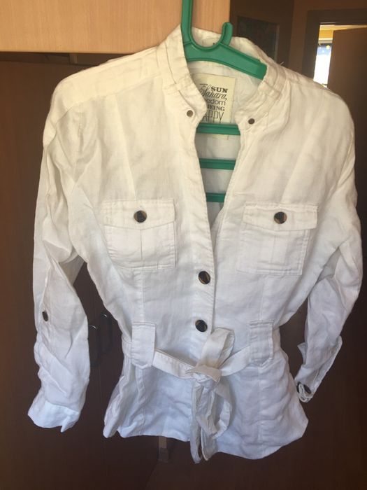 Biała kurtka bluza 38 reserved