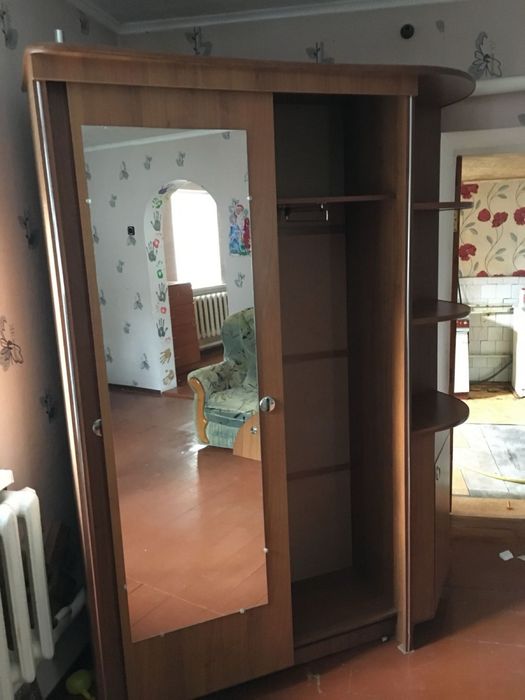 Шафа углова  в ідеальному стані