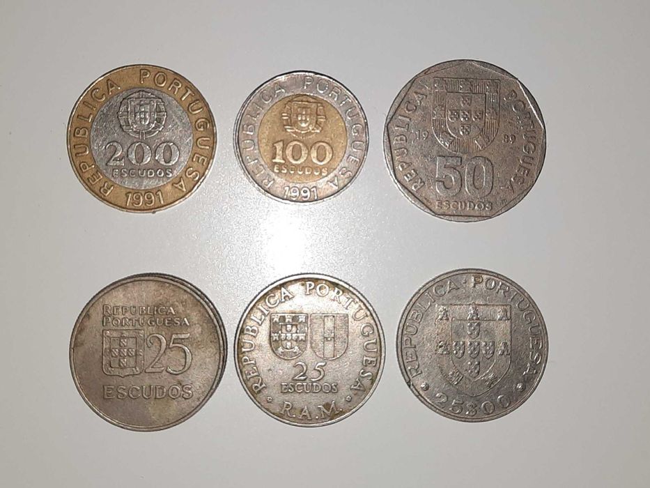 Lote de 74 Moedas - Escudos (1928/2000)