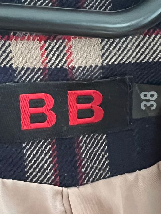 Marynarka w klatce BB