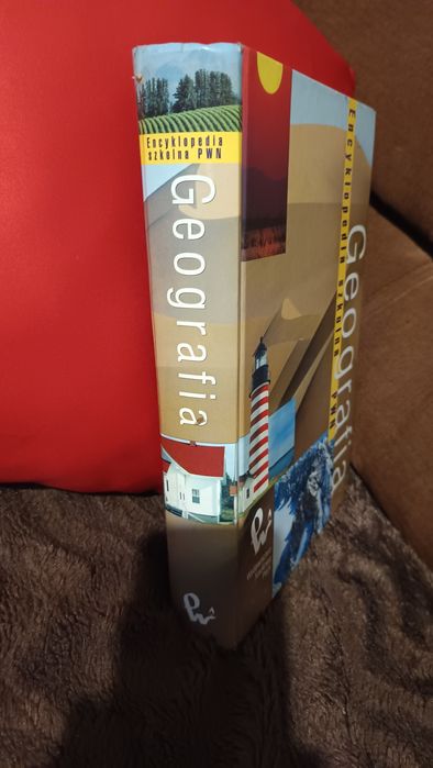 Encyklopedia szkolna PWN Geografia
