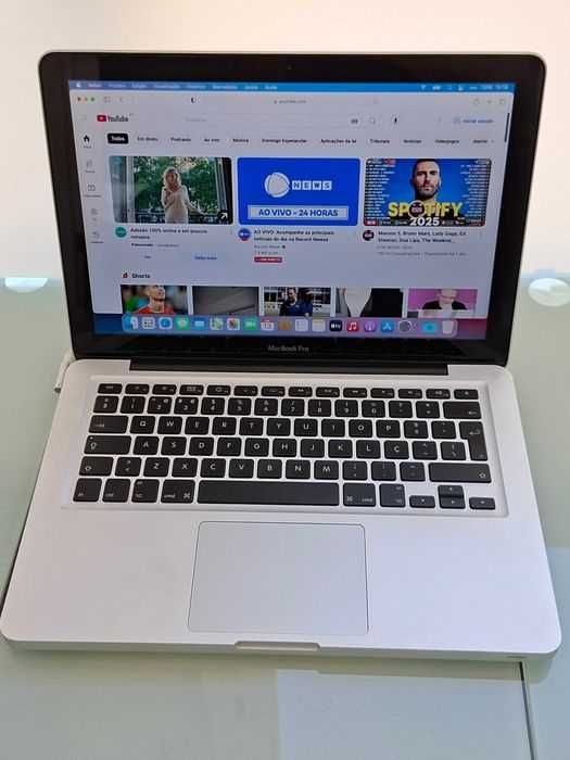MacBook Pro Ecrã 13,3", Intel Core 2,5Ghz, SSD 256 GB e 6 GB RAM